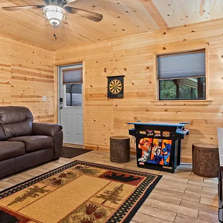 The Cabin Kingdom With Hottub Blairsville Exterior photo